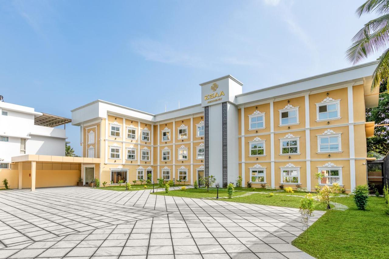 Esaa Airport Hotel Kochi Esterno foto
